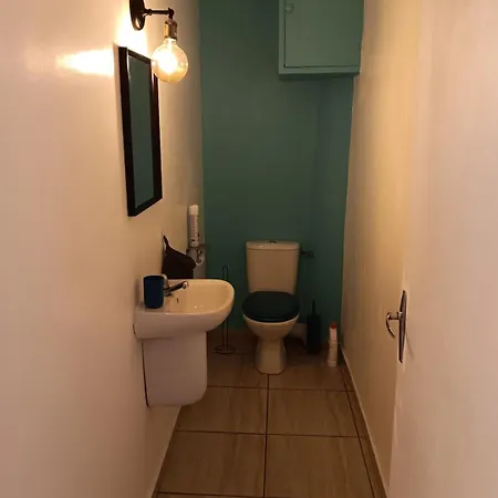 Cozy Nest For 6 In Downtown شقة *