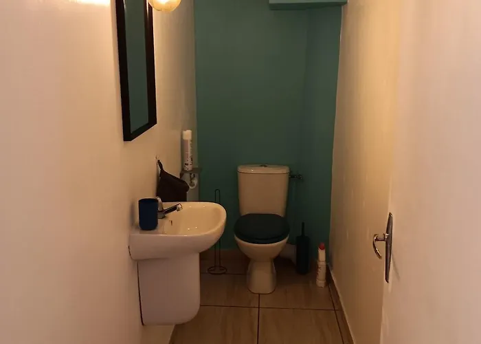 Cozy Nest For 6 In Downtown Apartman *