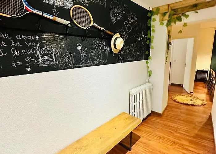 Cozy Nest For 6 In Downtown Apartman